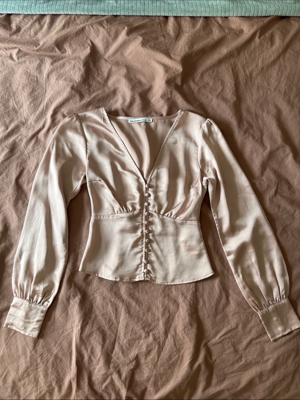 Abercrombie & Fitch Pale Blush Button-Front Blouse size XS